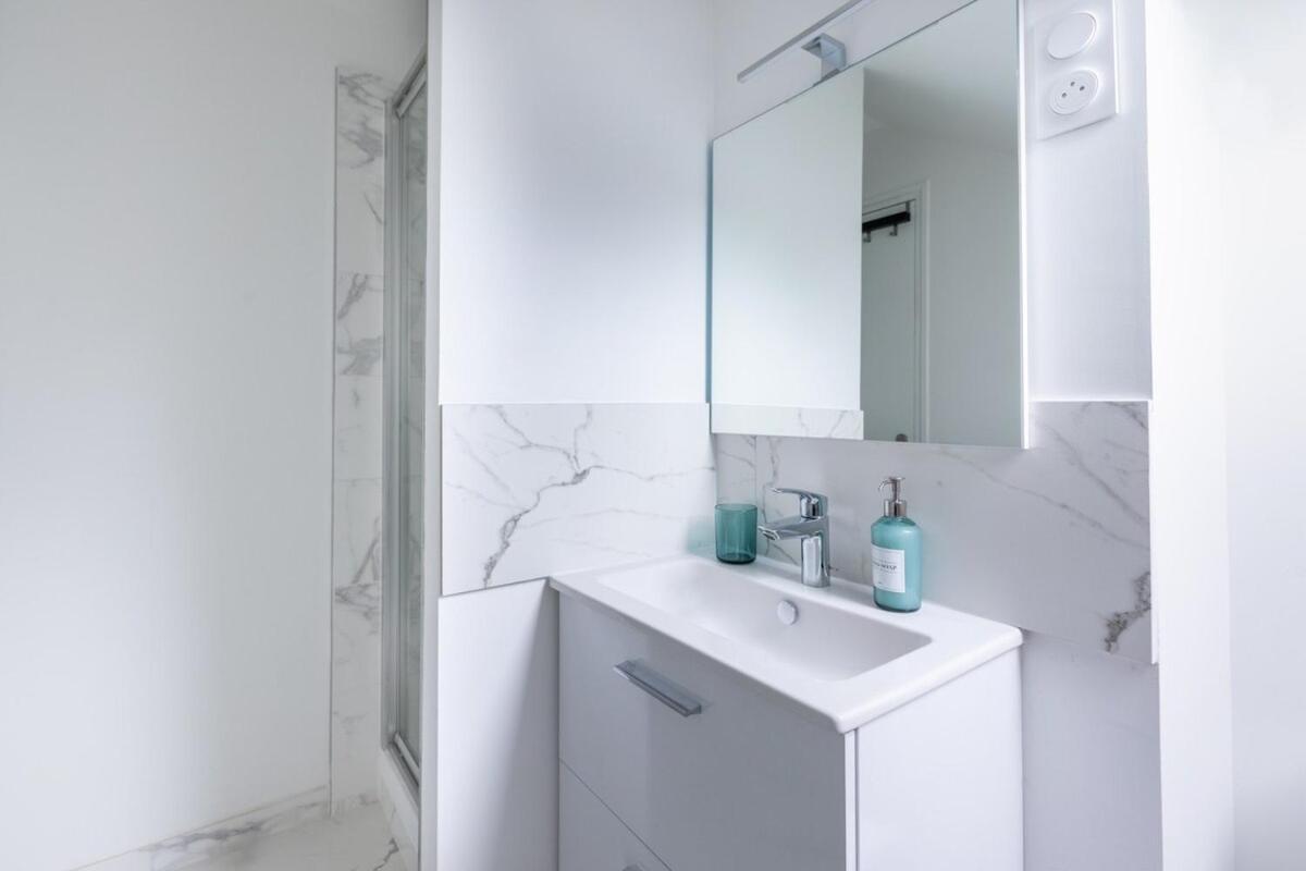 Apartamento Le Bourbonnais ~ Mansarde ~ Arrivee Autonome *